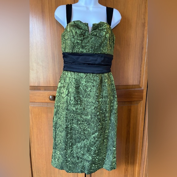 La Chateau Grren and Black Dress - Picture 1 of 14